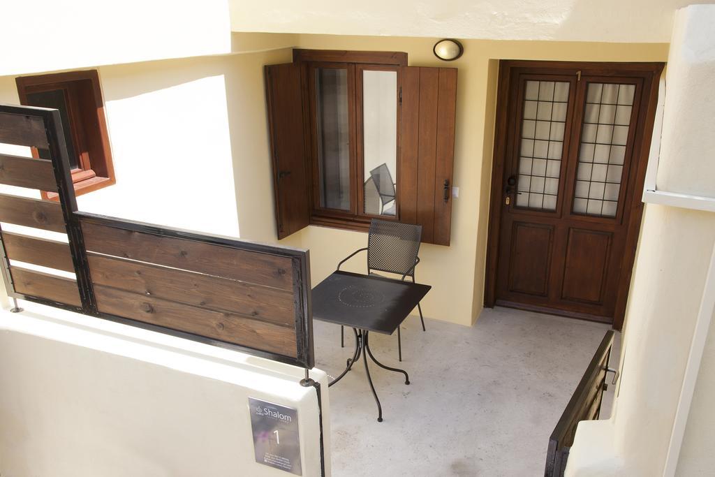 Shalom Luxury Rooms Kondilaki La Canée Chambre photo