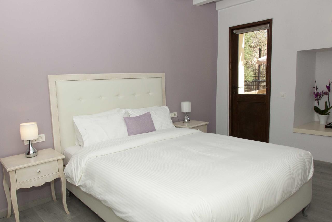 Shalom Luxury Rooms Kondilaki La Canée Extérieur photo